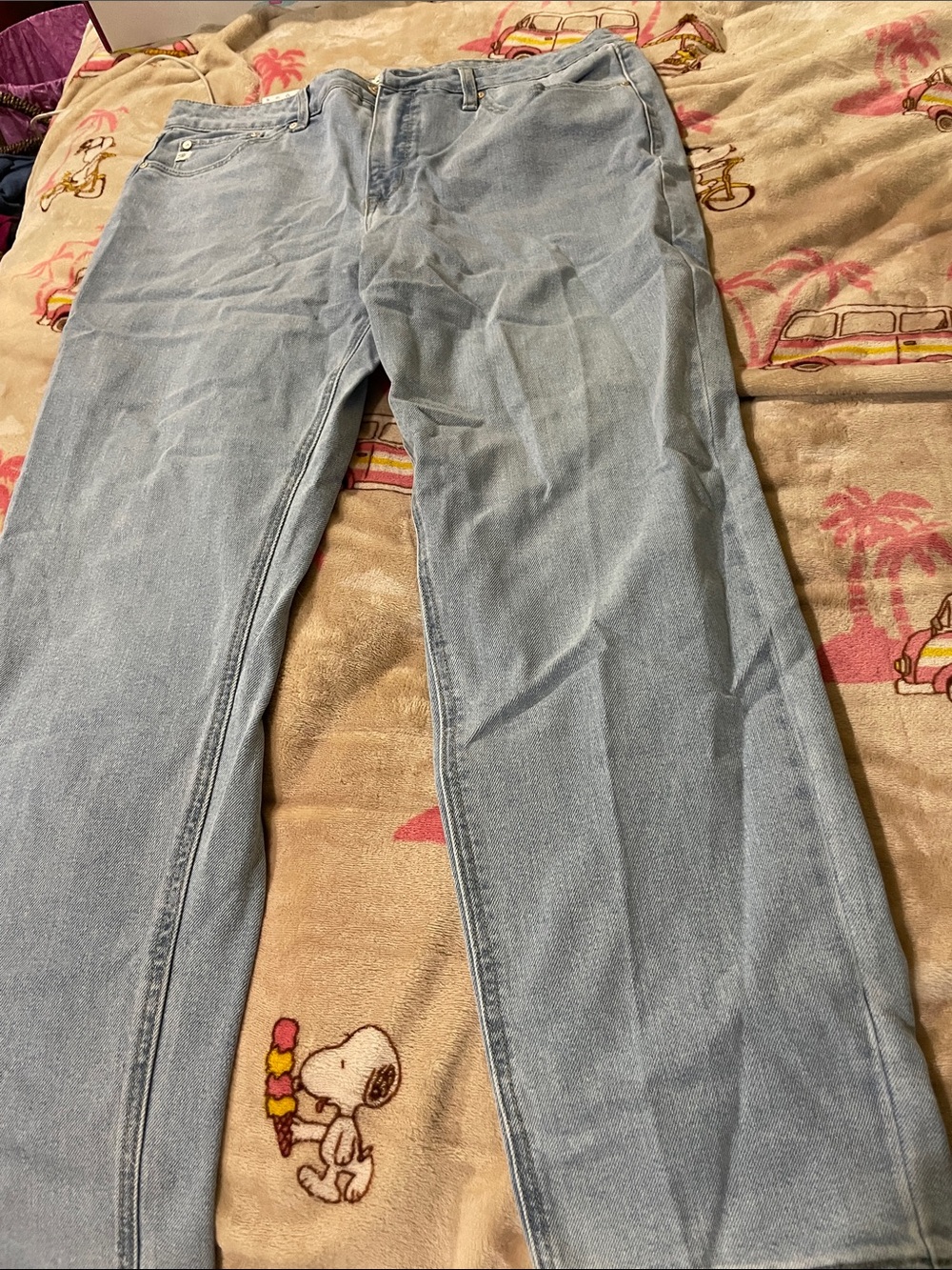 Men's Light Blue Straight-Leg Jeans — Classic Everyday Denim